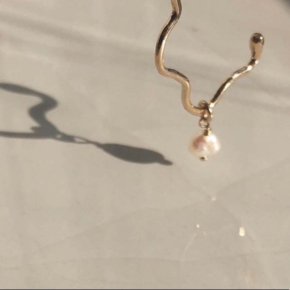 🍋SOLD🍋Amarilo Abstract Pearl Hoops - Picture 5 of 8